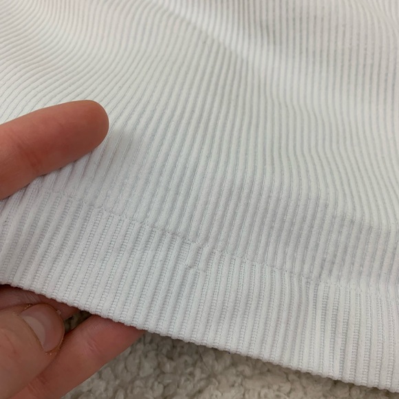 Vuori Simplicity White Ribbed Halter Neck Crop Top - Picture 9 of 9